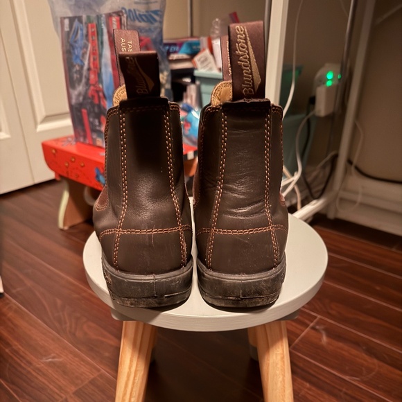 Blundstone's 550's - Picture 3 of 6